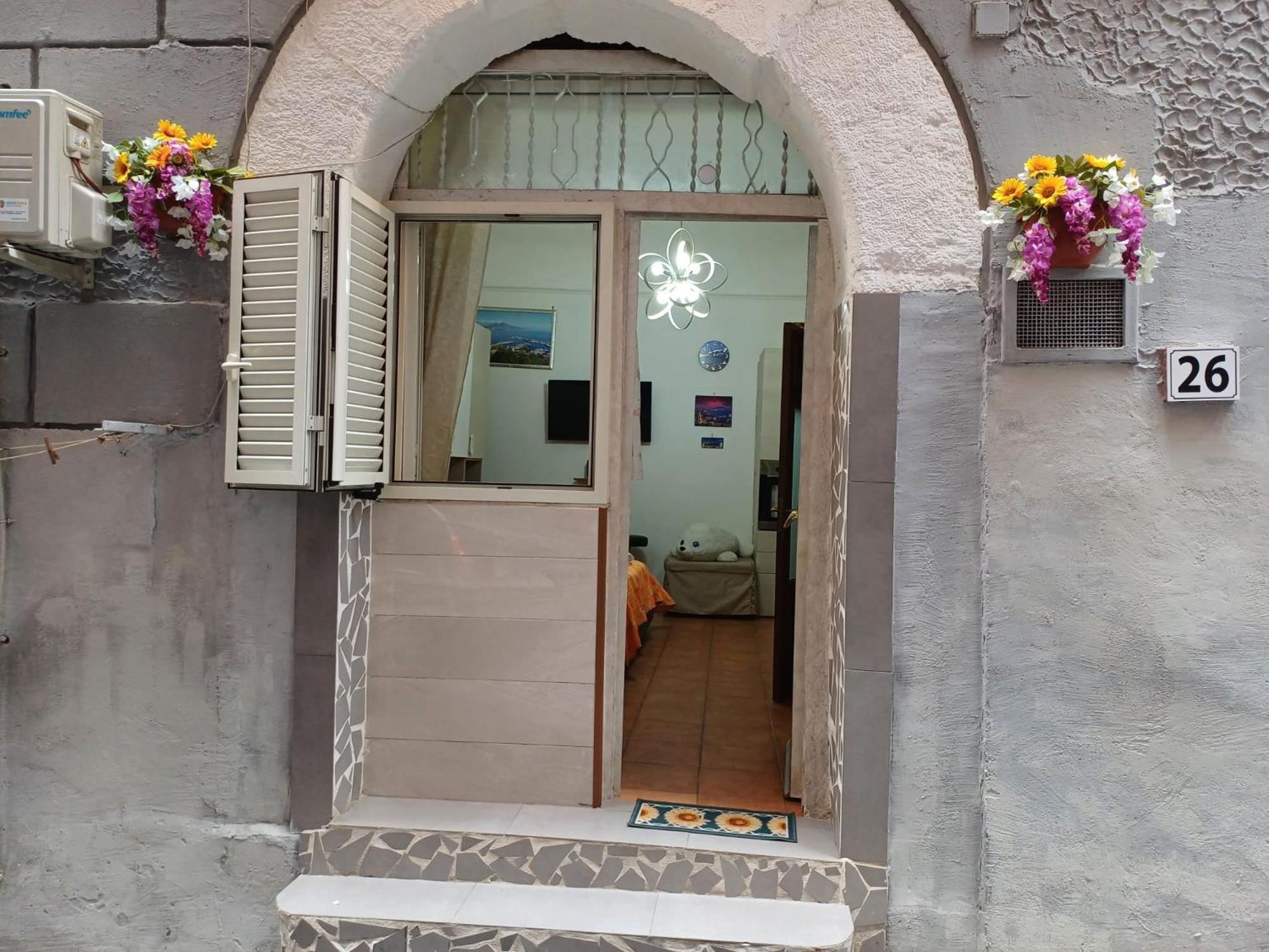 La Casetta Di Ciacione Napoli Bagian luar foto